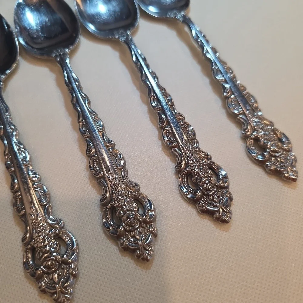 Vintage Oneida Michelangelo Stainless Steel Dinner Spoon Set Of 4